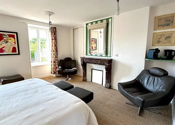 D'hotes De Charme Partager Enregistrer 3*